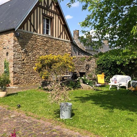 Gîte Baie Bonheur Genêts Exterior foto